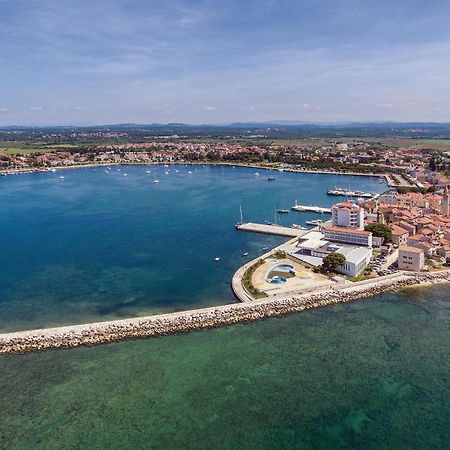 Gorgeous Apartment In Umag With Wifi Екстер'єр фото